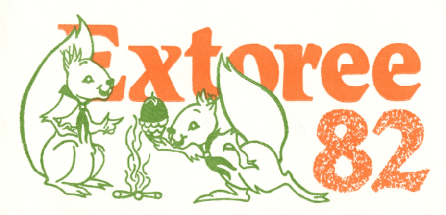 Logo for the 1982 Extoree, featuring an illustration of two squirrels holding an acorn over a campfire