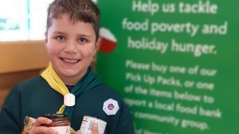 Scouts take part in acts of kindness for HM The Queen | Blog | Scouts