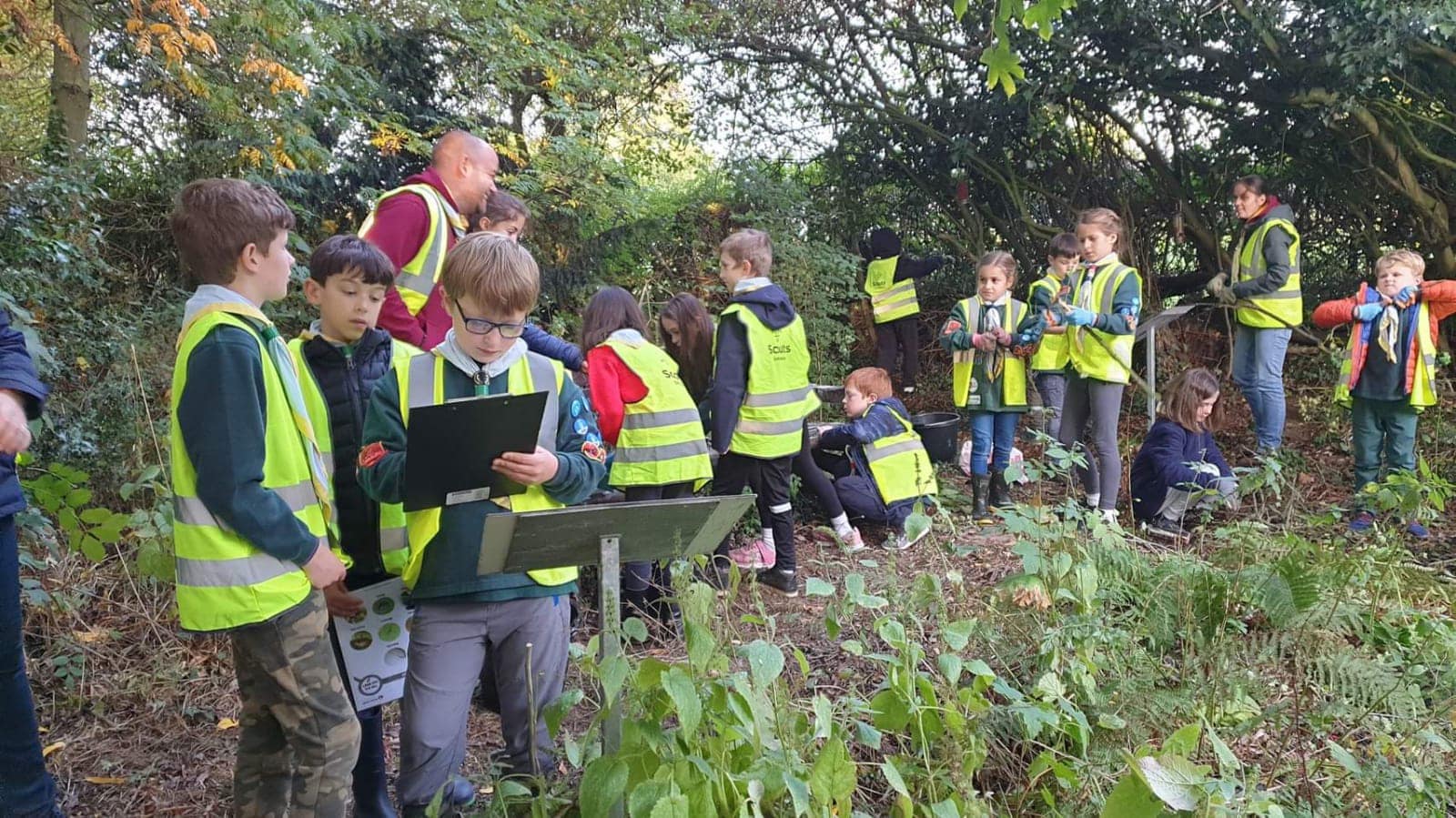 Scouts group doing community service